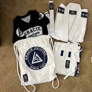 NWOT Gracie Jiujitsu Gi set. White. Size F2.
